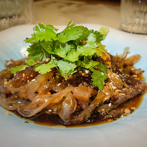 Ensalada de medusa con salsa soja vinagre