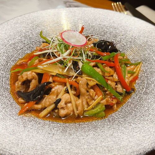 Solomillo de cerdo ibérico salteado en salsa YUXIANG