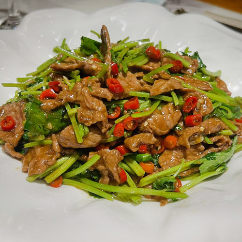 Lonchitas de entrecot del añojo salteado con cilantro