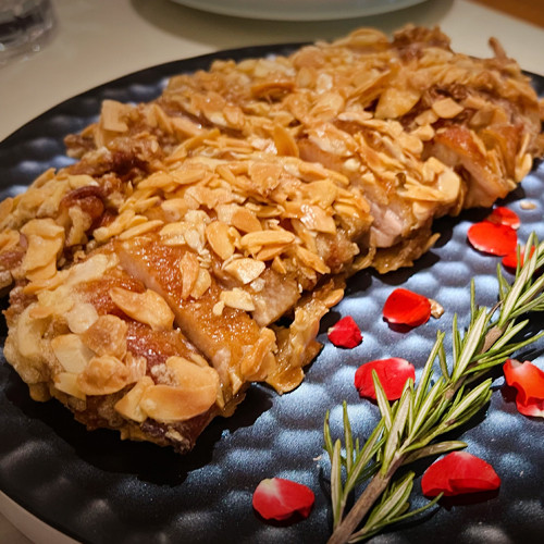 Magret de pato almendrado crujiente